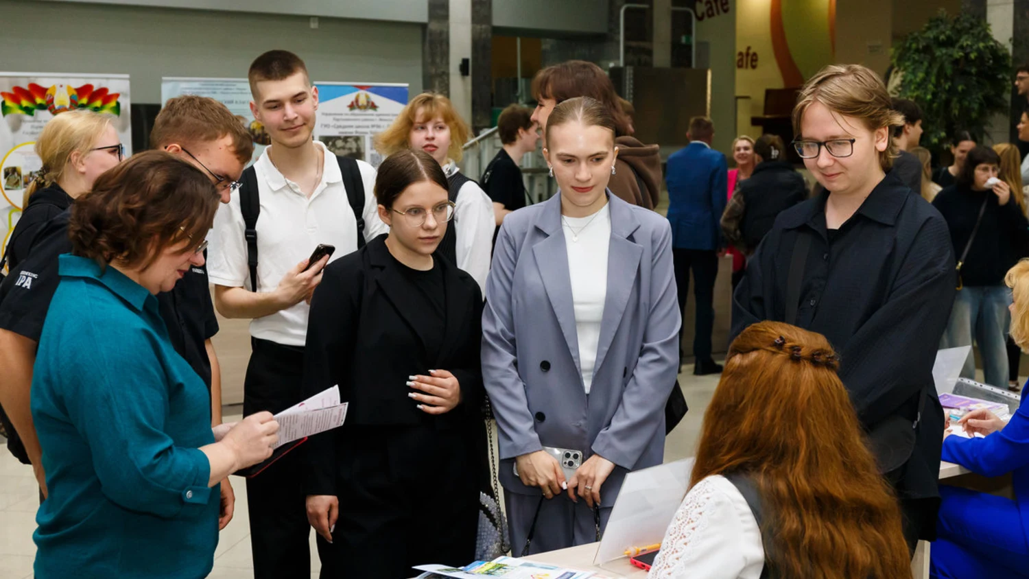 Беларусь: Министерство образования Беларуси, Министерство труда и соцзащиты, инициатива Учись и работай